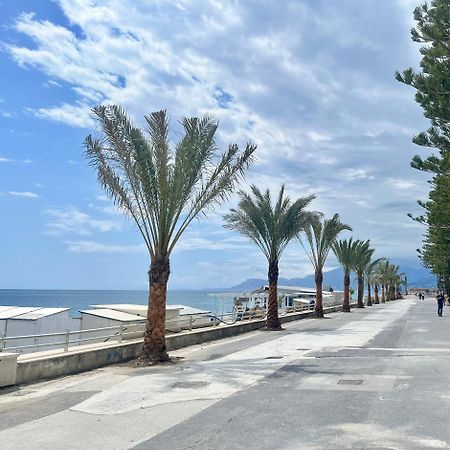 Casa Vacanza! A 50M Dal Mare! Bordighera Exteriér fotografie