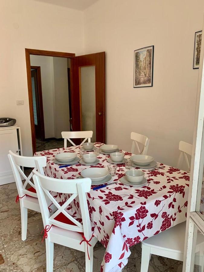 Casa Vacanza! A 50M Dal Mare! Bordighera Exteriér fotografie