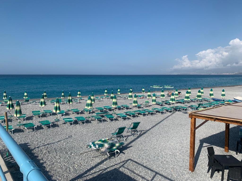 Casa Vacanza! A 50M Dal Mare! Bordighera Exteriér fotografie
