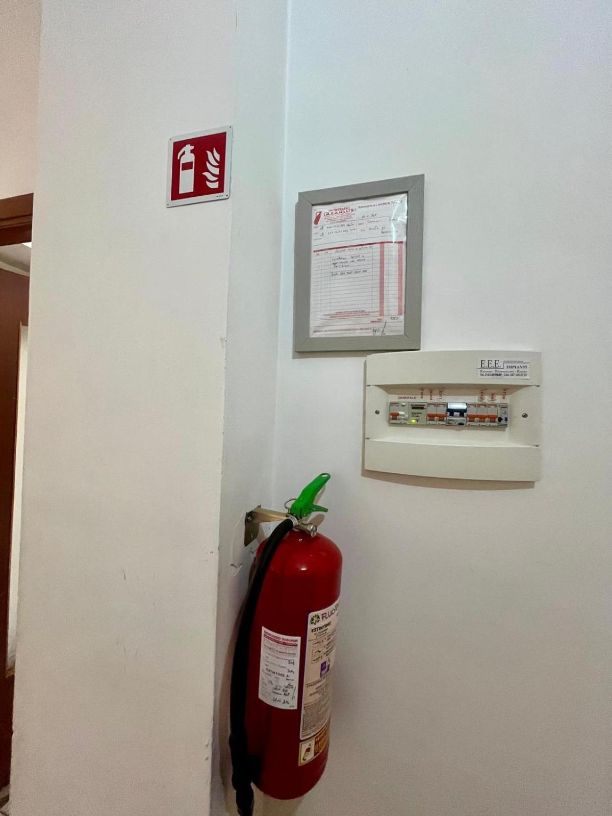 Casa Vacanza! A 50M Dal Mare! Bordighera Exteriér fotografie